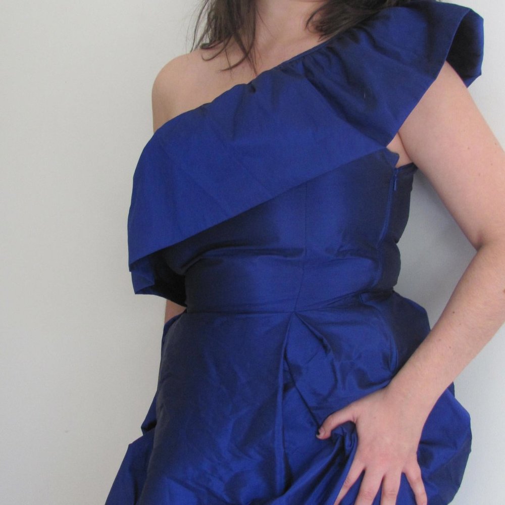 Sara Borman Dress - Picture 3 of 4